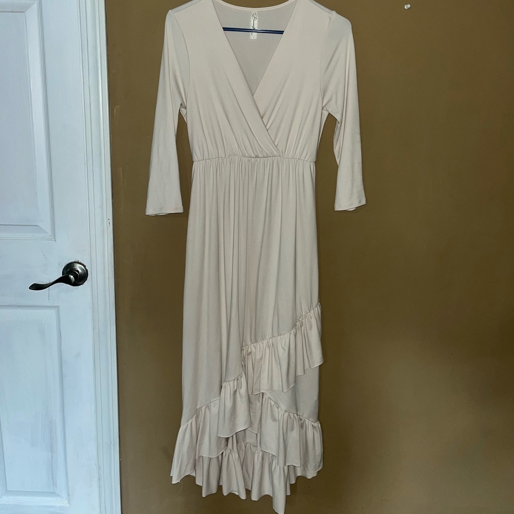 Cream Hi/low maternity dress